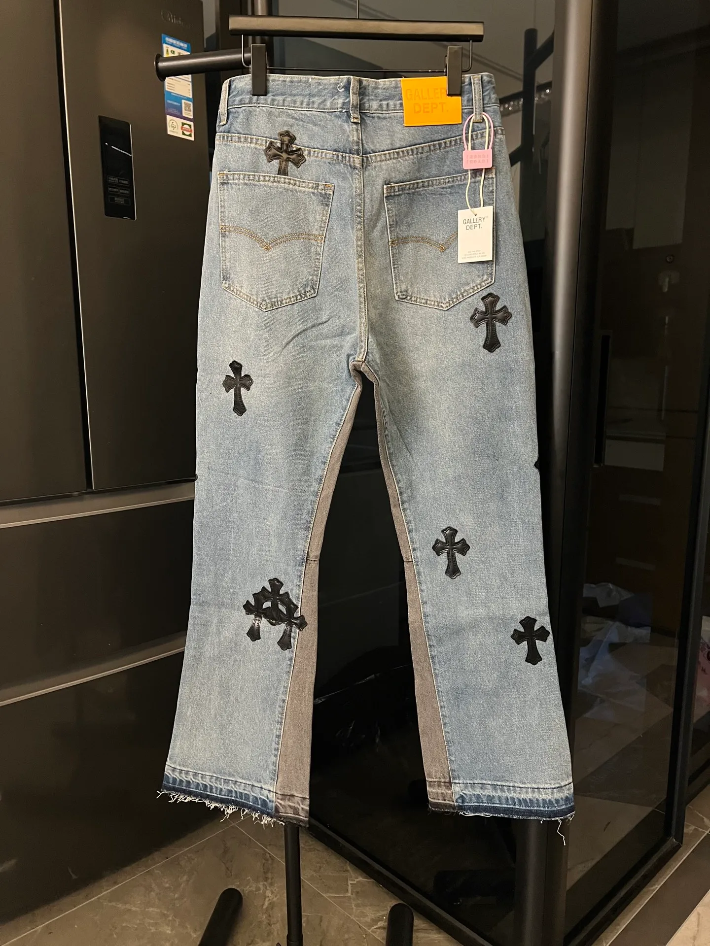 P260 [next day] Chrome hearts/Chrome hearts GALLERY DEPT cross-leather joint stitching jeans (blue) Size: 28 30 32 34 (corresponding to s-xl) Detailed sizes can be found in Figure 9